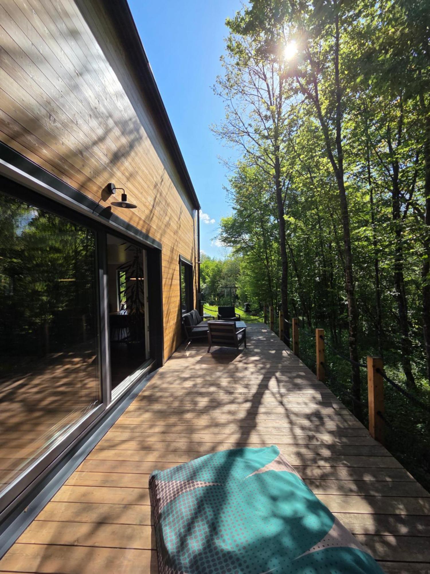 슬루니 Tree Elements Treehouse Retreat 아파트 외부 사진