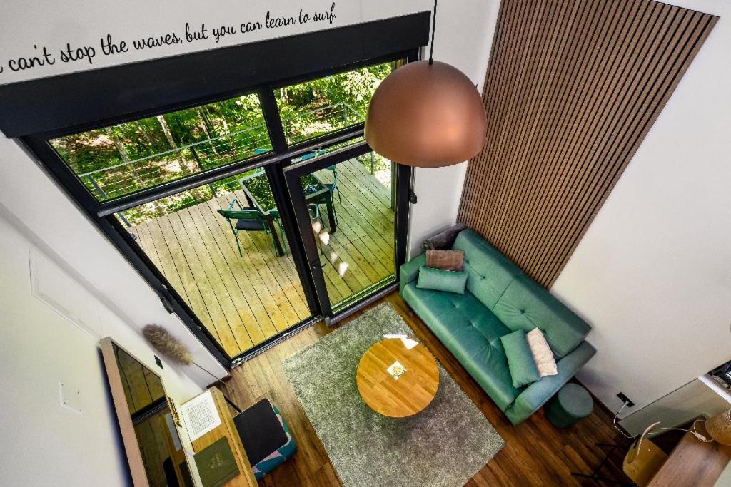 슬루니 Tree Elements Treehouse Retreat 아파트 외부 사진