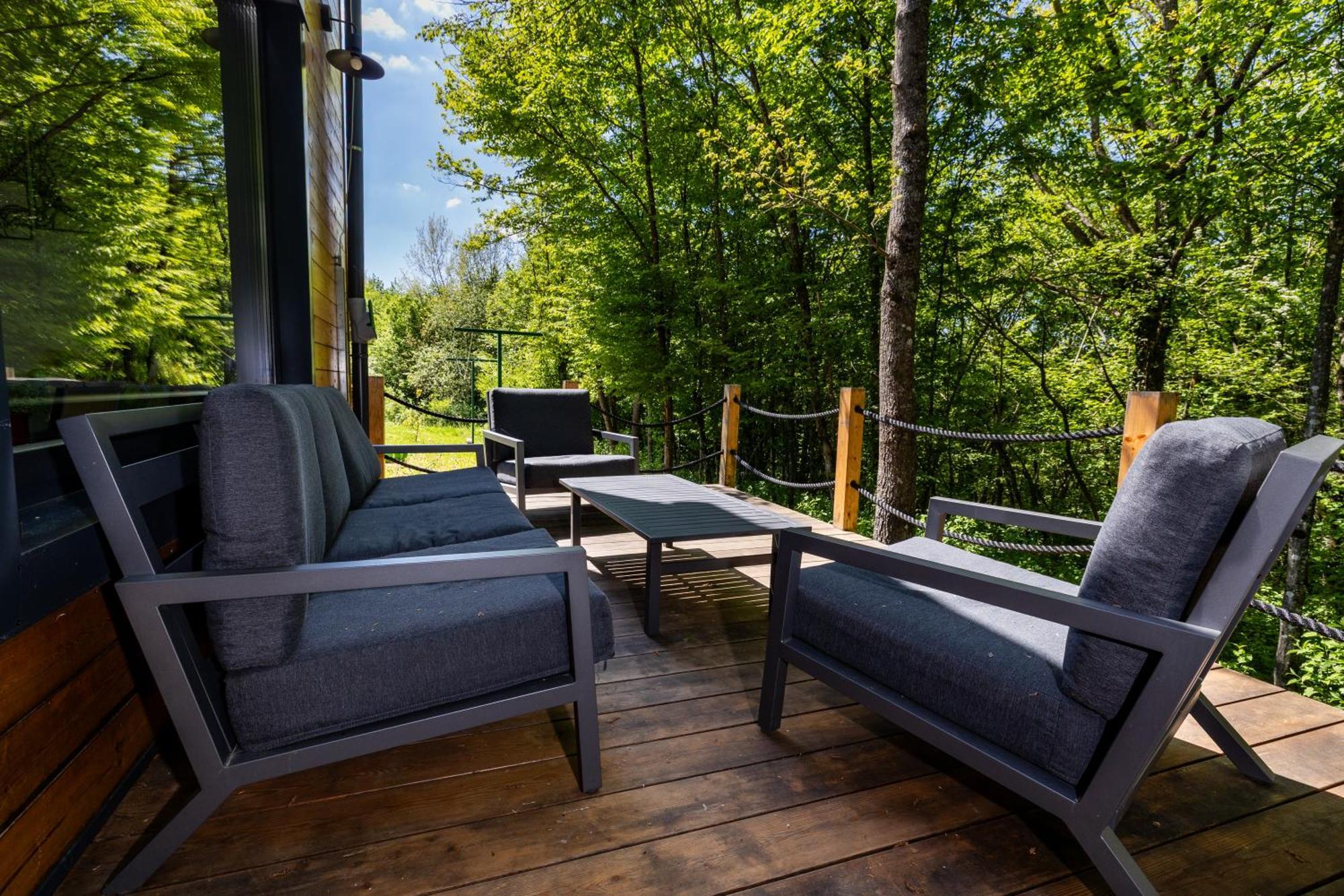 슬루니 Tree Elements Treehouse Retreat 아파트 외부 사진